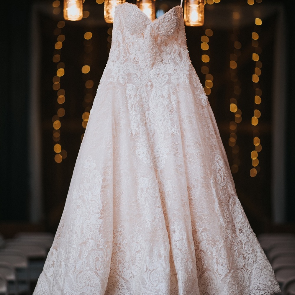 Lace and beaded Allure ball gown. No alterations.
